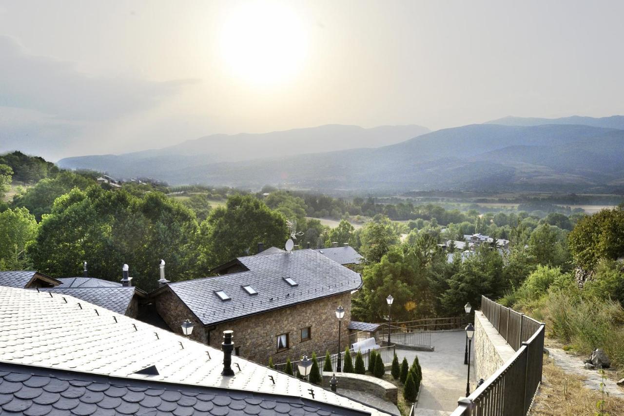 La Caseta De Queixans Con Chimenea Puigcerdà Eksteriør billede